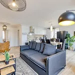 Magnificent Apartment, 4 Bedrooms, Fiber Wifi