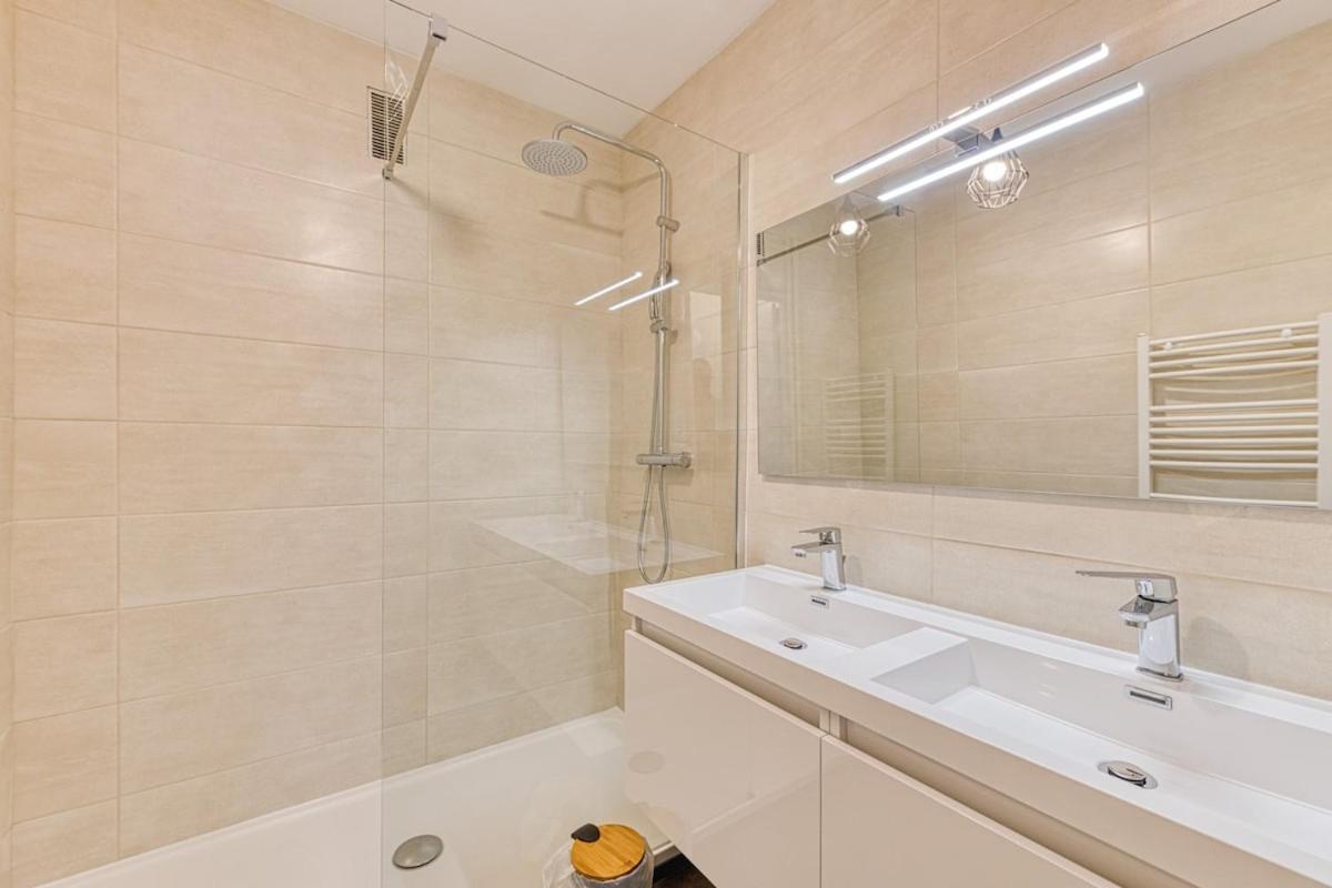 Magnificent Apartment, 4 Bedrooms, Fiber Wifi Grenoble